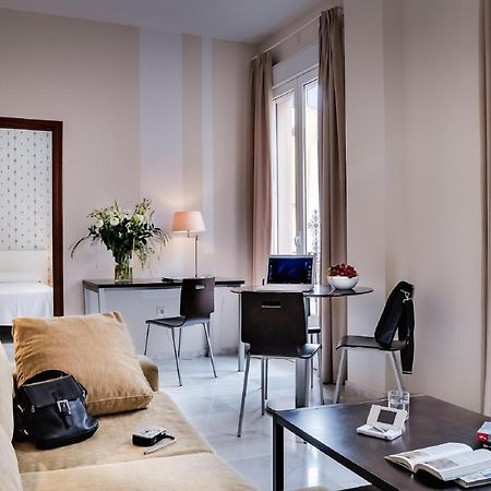 Apartamentos Las Cruces เซบีญา ภายนอก รูปภาพ