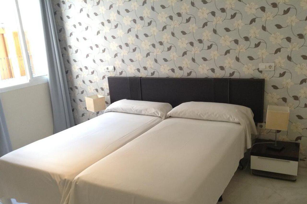 Apartamentos Las Cruces เซบีญา ภายนอก รูปภาพ