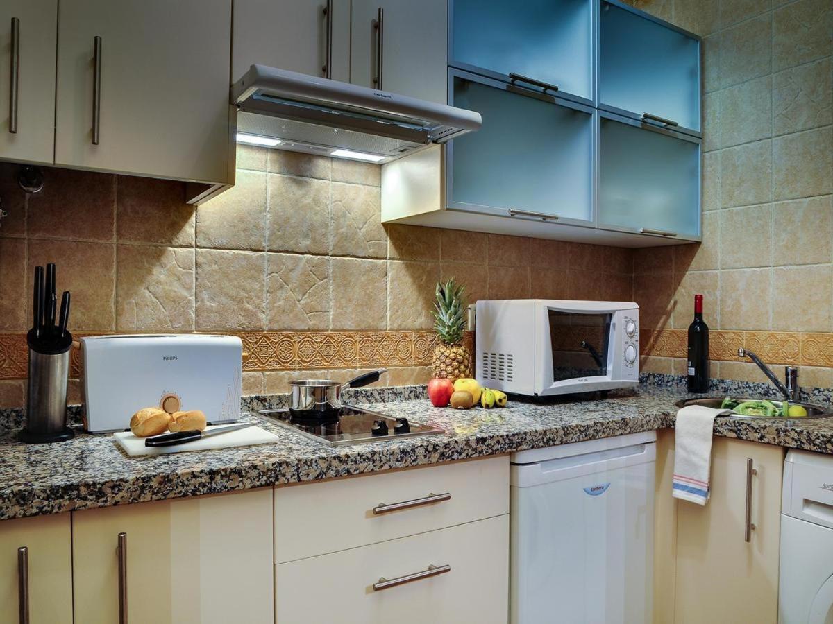 Apartamentos Las Cruces เซบีญา ภายนอก รูปภาพ