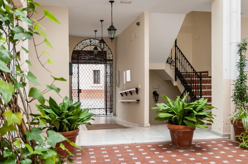 Apartamentos Las Cruces เซบีญา ภายนอก รูปภาพ