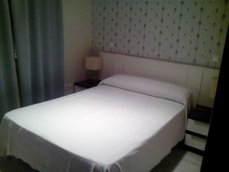 Apartamentos Las Cruces เซบีญา ภายนอก รูปภาพ